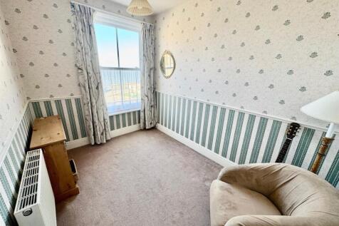 Bedroom 2.jpg