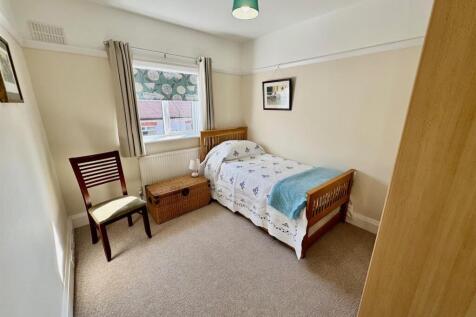 Bedroom 3.jpg