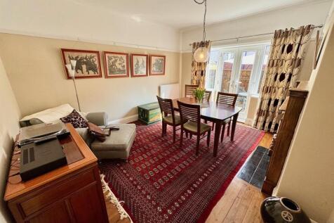 Dinning room.jpg