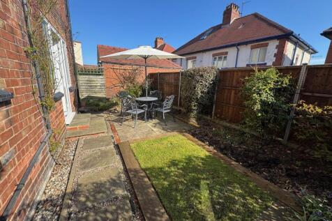 Garden 3.jpg