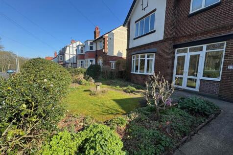 Garden front 2.jpg