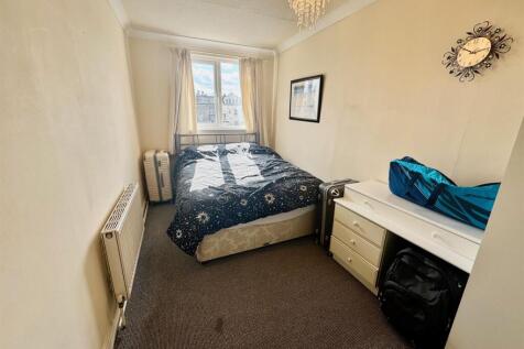 Bedroom 2.jpg