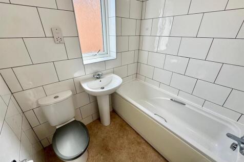 Bathroom.jpg