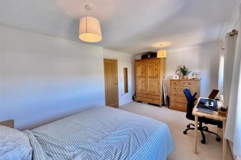 bedroom 1 2.jpg