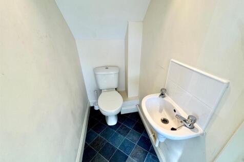 Downstairs WC.jpg