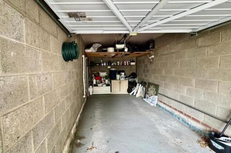 garage.jpg