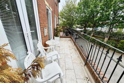 balcony.jpg