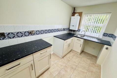 kitchen 2.jpg