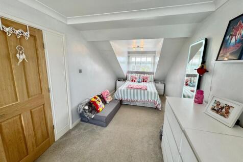 Bedroom 3c.jpg