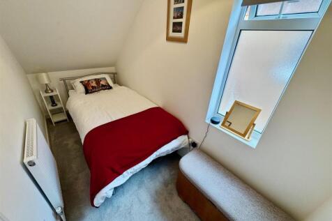 Bedroom 3.jpg