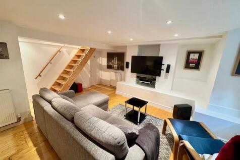 Family - Media room 2.jpg