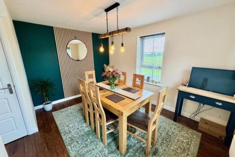 dining room.jpg