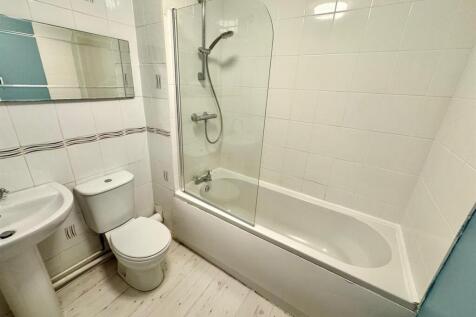Bathroom.jpg