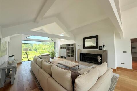 living room 2.jpg