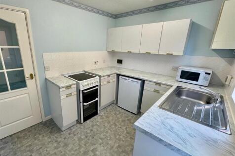 Kitchen 2.jpg