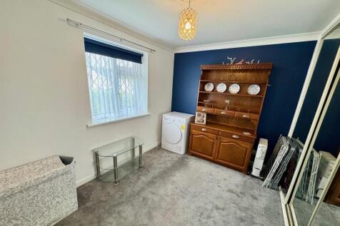 Bedroom 2.jpg
