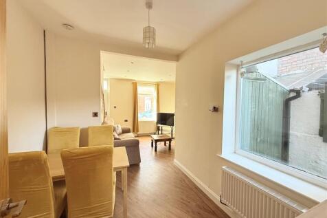 dining room 2.jpg