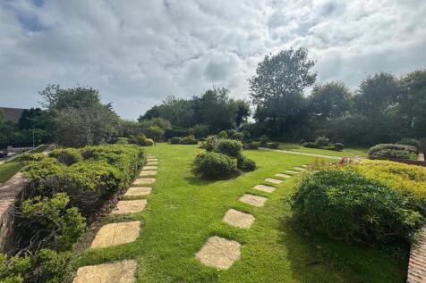 Garden 2.jpg