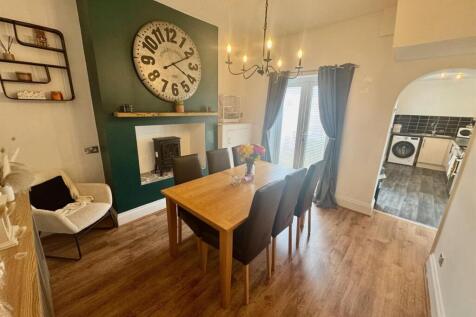 Dining Room.jpg