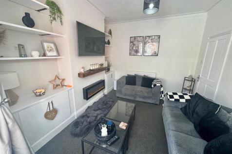 Lounge 3.jpg
