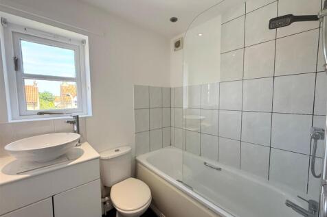 new bathroom.jpg