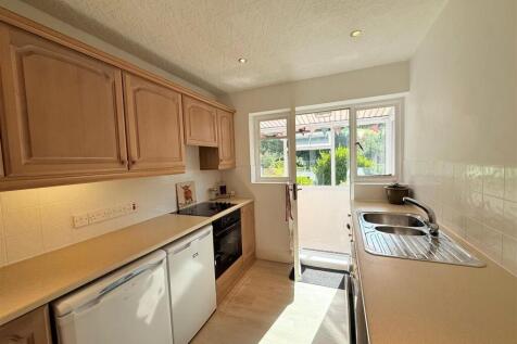 kitchen 4.jpg
