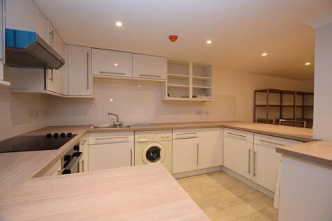 Kitchen NEW (2).JPG