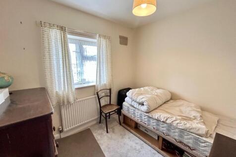 Bedroom 3.jpg