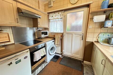 kitchen 3.jpg