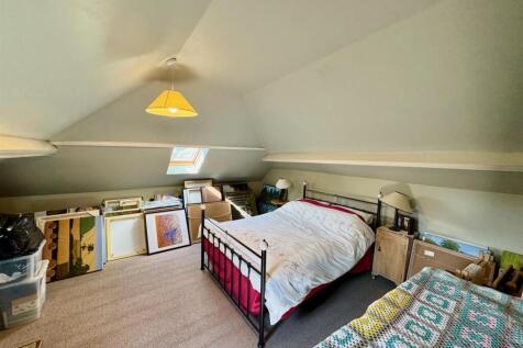 Attic room.jpg