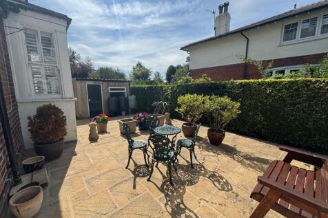 Patio 2.jpg