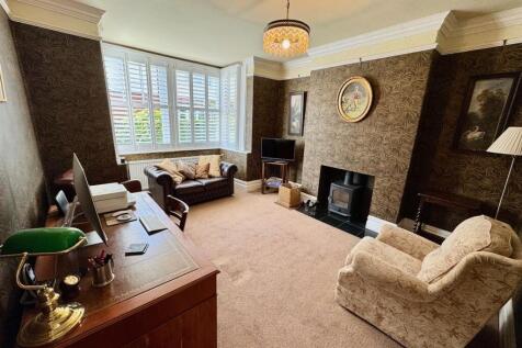 Sitting room.jpg