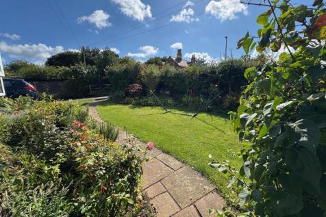 Front garden 2.jpg
