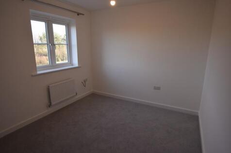 bedroom 1.JPG