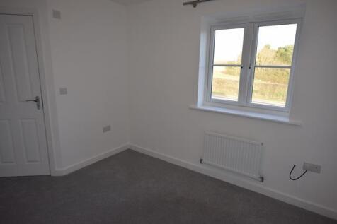 bedroom 3.JPG