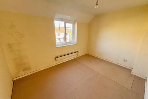 Bedroom 2.jpg