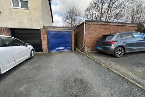 Drive &amp; Garage