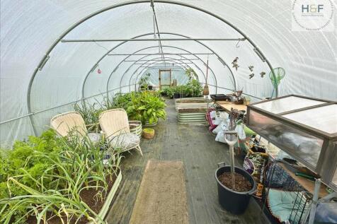 Poly Tunnel