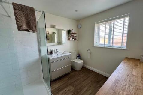 En Suite Shower Room