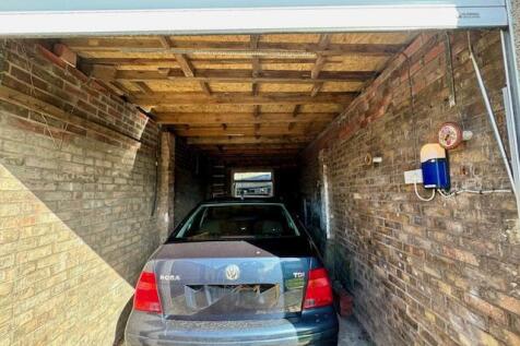 Garage &amp; Parking