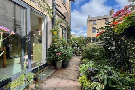 Rear Courtyard