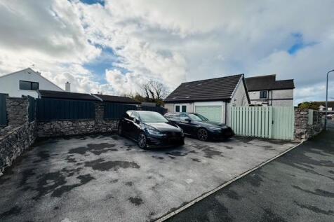 Garage & Parking