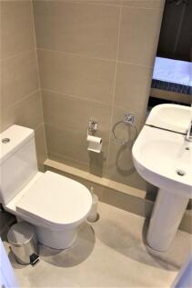 Rm3_Bathroom