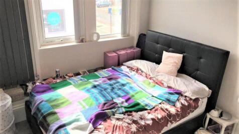 Student bed 2 of 4 s