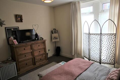 student bed 2 heaton