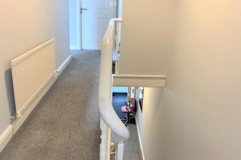 6 bed stairs heaton