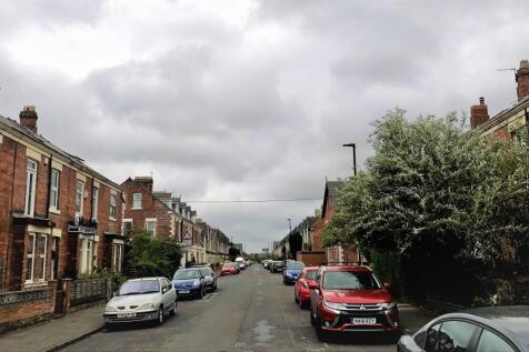 Street view 6 bed he