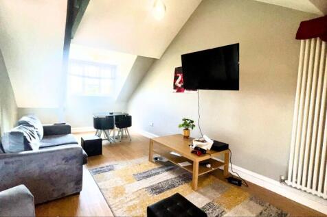 flat 5 Eslington tow