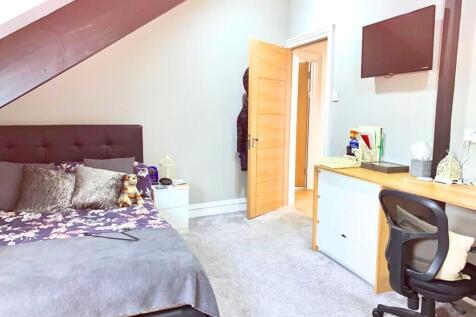 flat 5 Eslington tow