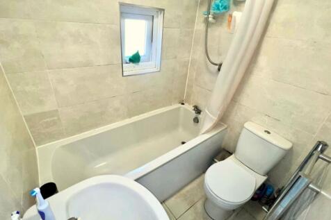 3 bedroom property J